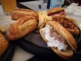 100 Montaditos food