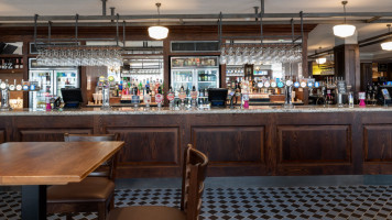 The Thomas Ingoldsby J D Wetherspoon inside