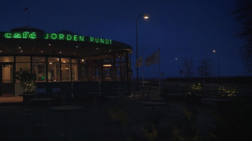 Cafe Jorden Rundt outside
