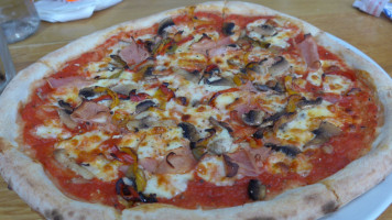 Il Capriccio Pizzeria food