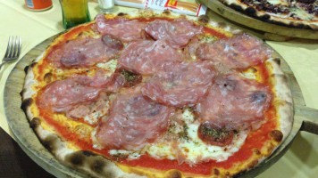 Pizzeria Alla Locomotiva food