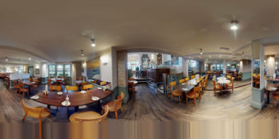Gb1 Seafood Restaurant And Bar inside