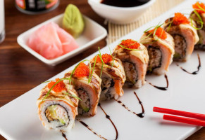 Sushi 4 U food