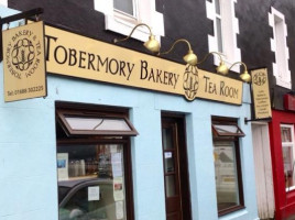 Tobermory Bakery outside