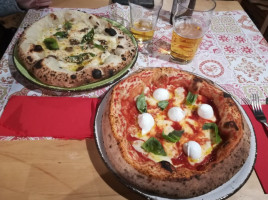 Pizzeria E Burgheria Gourmet De Rossi food