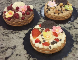 Pasticceria Confetteria Tosco food