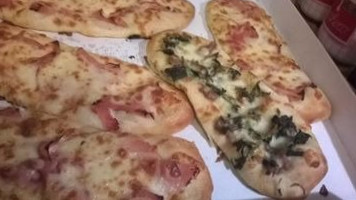 Pizzeria L Angolo Di Corrado food