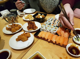 Sushi Cafe food