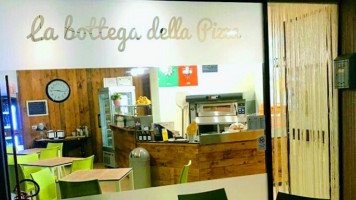 La Bottega Della Pizza food