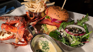 Burger And Lobster City food