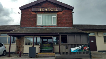 Angel Inn outside
