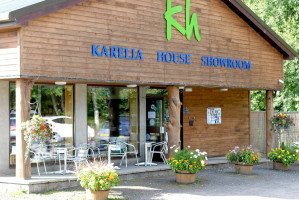 Karelia House Coffee Shop outside