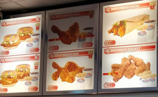 Dixy Fried Chicken food