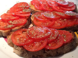 Marcolino Pane E Vino food