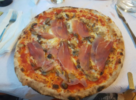 Pizzeria Caminetto food