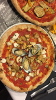 Pizzeria Italia Nuova food