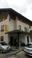 Albergo Campregheri outside