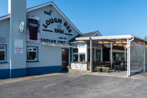 Lough Ree Inn outside
