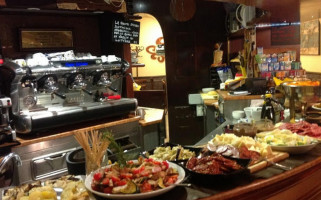 Il Caffe Della Piazza Di Distani E Dallari Di Distani M E C food