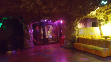 La Grotta inside