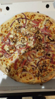 Golden Slice Pizza Haaltert inside