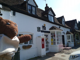 Buckland Village Store outside