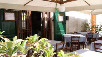Taverna Portanova inside