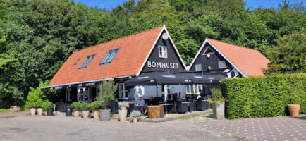 Cafe Bomhuset outside