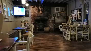 White Hart inside