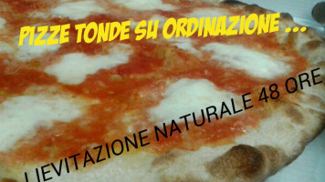 Pizzeria Lo Zio food