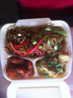 Ariels Asian Kitchen food
