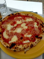 Fratellini's Pizzeria food
