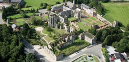 Les Caves De L'abbaye D'aulne food