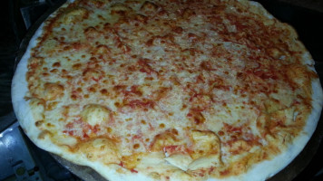 L Angolo Della Pizza Di Muccigrosso Gennaro food