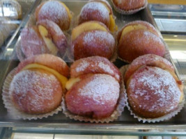 Pasticceria Del Ponte food