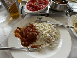 Taj Cuisine food