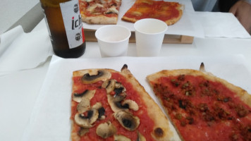 La Pizza Del Masini food