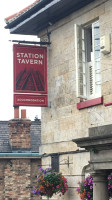 Station Tavern food