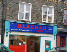 Blaenau Takeawa, Kebabs Pizza's Burgers outside