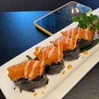 Yutaka Sushi food