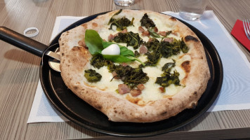Troppo Napoletani Pizzeria Rosticceria food