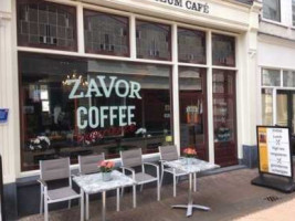 Zavor Coffee inside