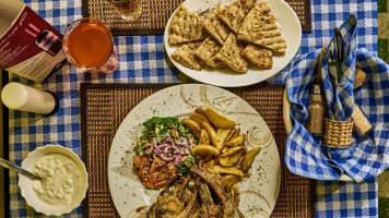 Varkizana Kreeka Tavern food