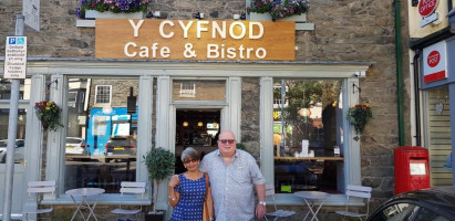 Y Cyfnod Cafe Bistro menu