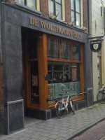 Café Wolthoorn Co outside