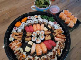 Itadaki Sushi Someren food