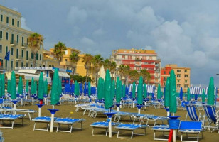 Stabilimento Balneare Bagni Dea Fortuna inside