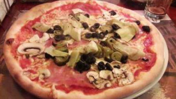 Grillroom, Pizzeria, Cafetaria Femi's Delden food