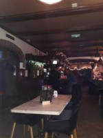 Cafe De Posthoorn inside