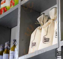 De Pizzabakkers Voorstraat food